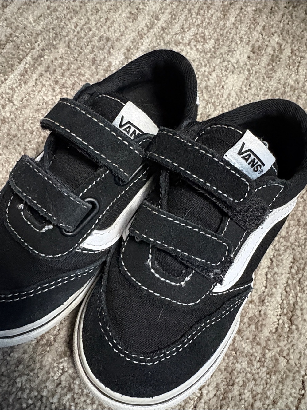 Vans Kids Black & White Velcro Skate Sneakers - Picture 4 of 4